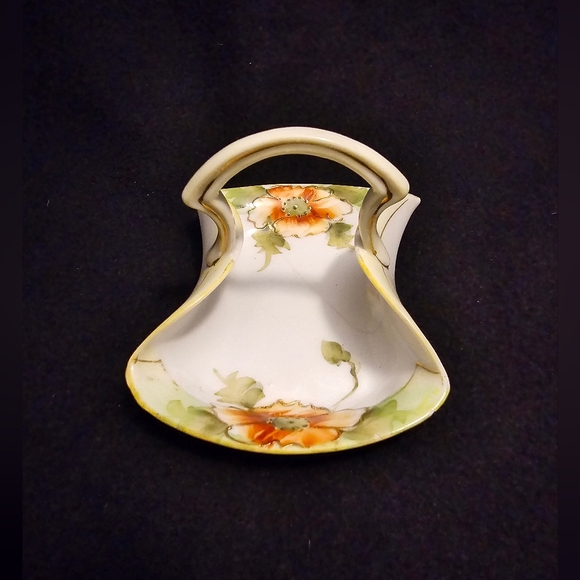 Nippon Porcelain Basket - Picture 2 of 9